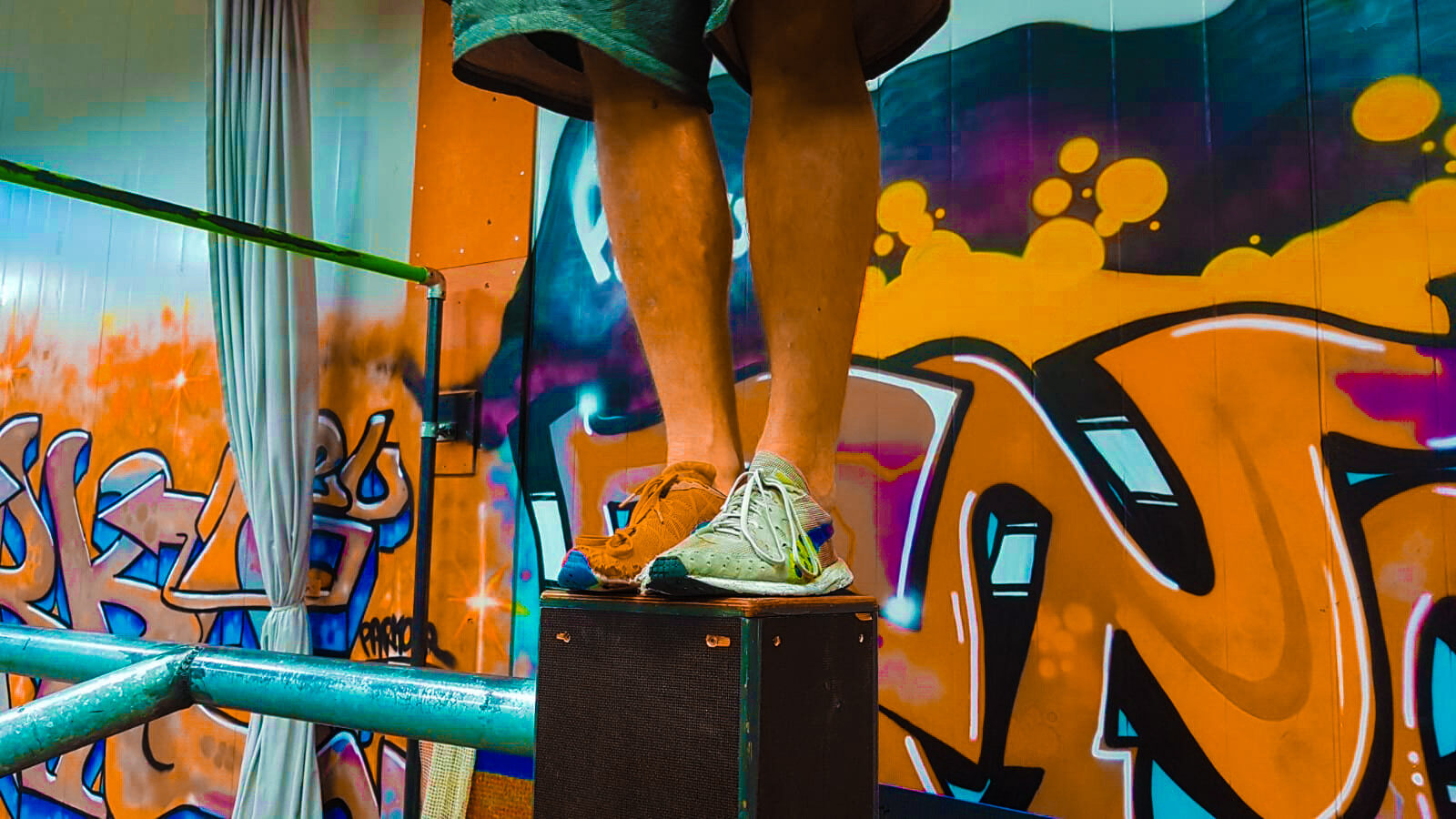cropped-parkourhyppy_jalat_vierekkain-1.jpg